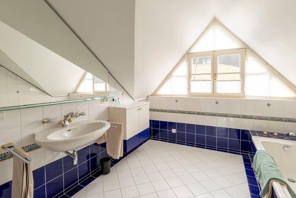 אדנט Luxus Alpenparadies Nahe Salzburg Sauna & Whirlpool מראה חיצוני תמונה