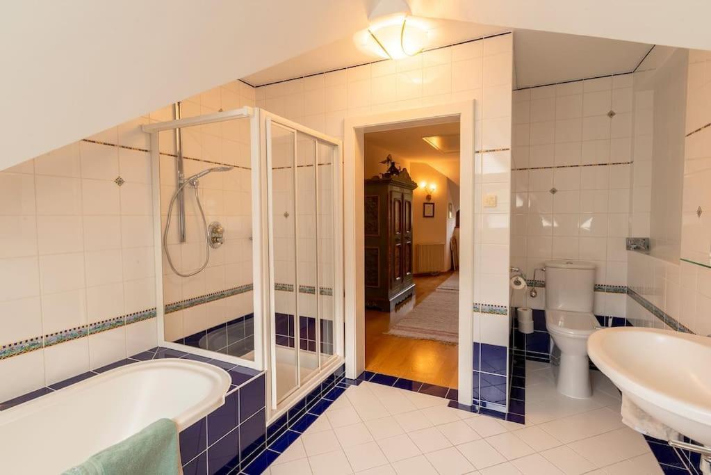 אדנט Luxus Alpenparadies Nahe Salzburg Sauna & Whirlpool מראה חיצוני תמונה